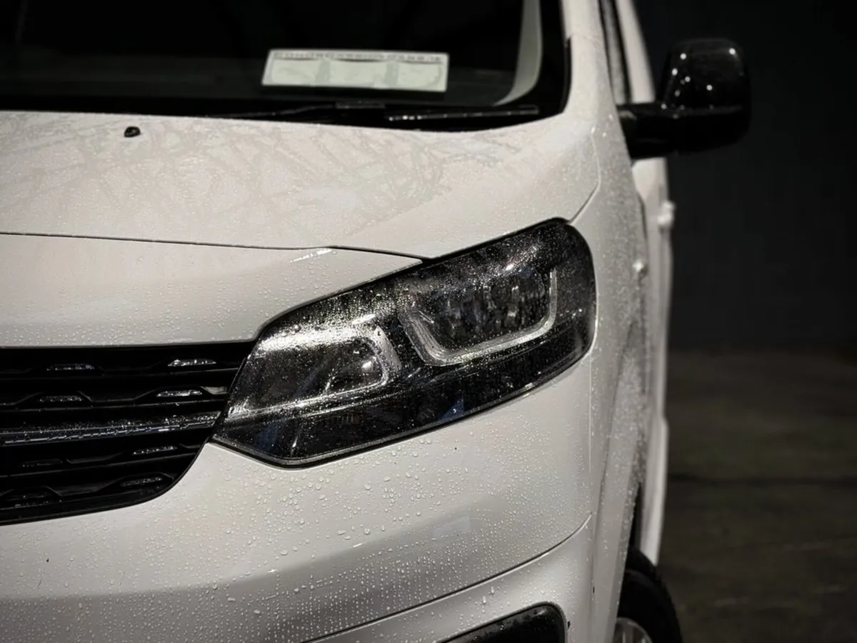 Vauxhall Vivaro L2H1 F2900 SPORTIVE // HIGH SPEC / - Image 2