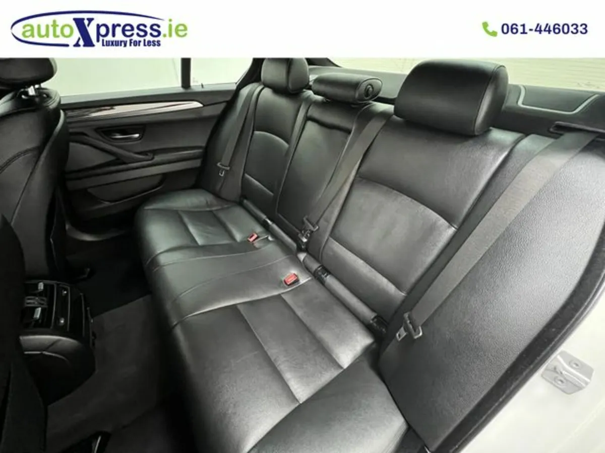 BMW 5-Series 523D xDrive M SPORTS Automatic, Rever - Image 4