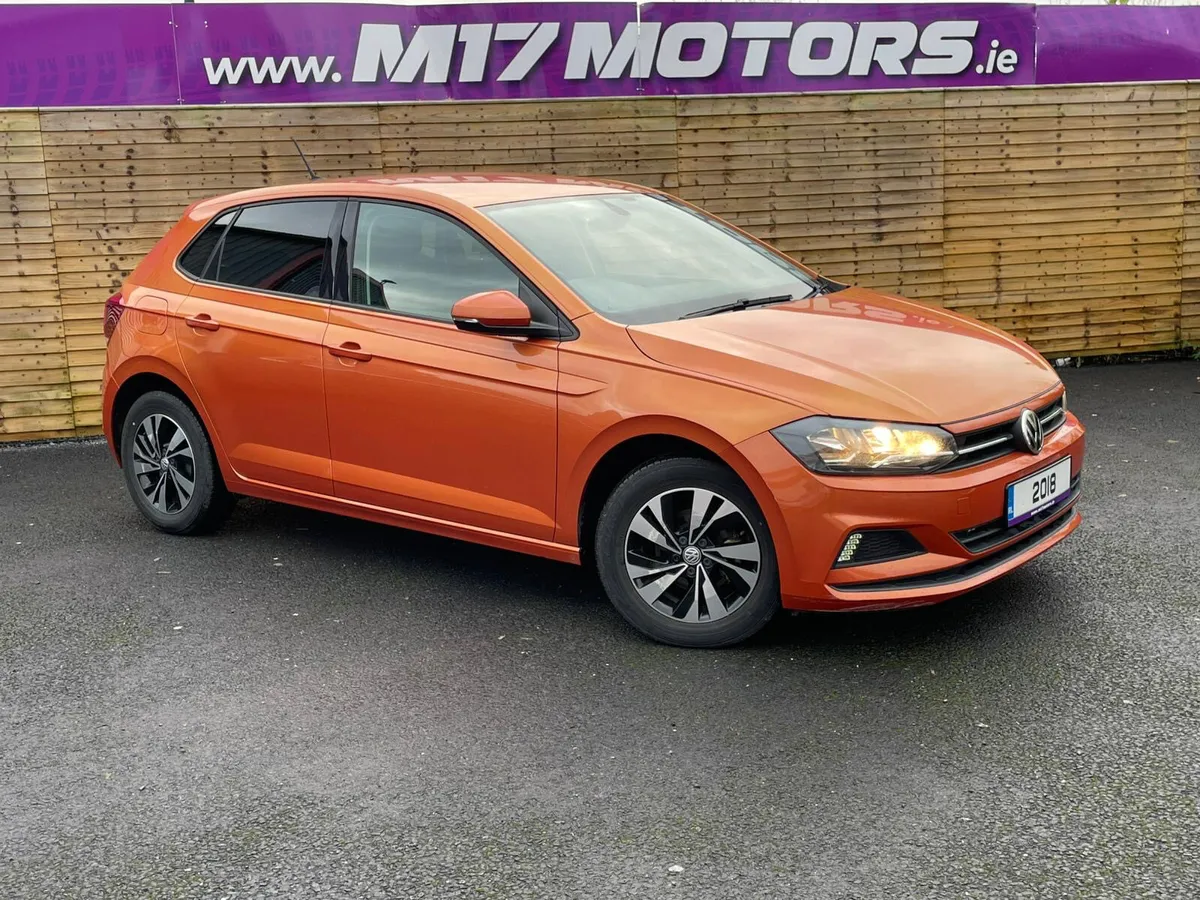VOLKSWAGEN POLO TSI COMFORT LINE! Low KMS - Image 2