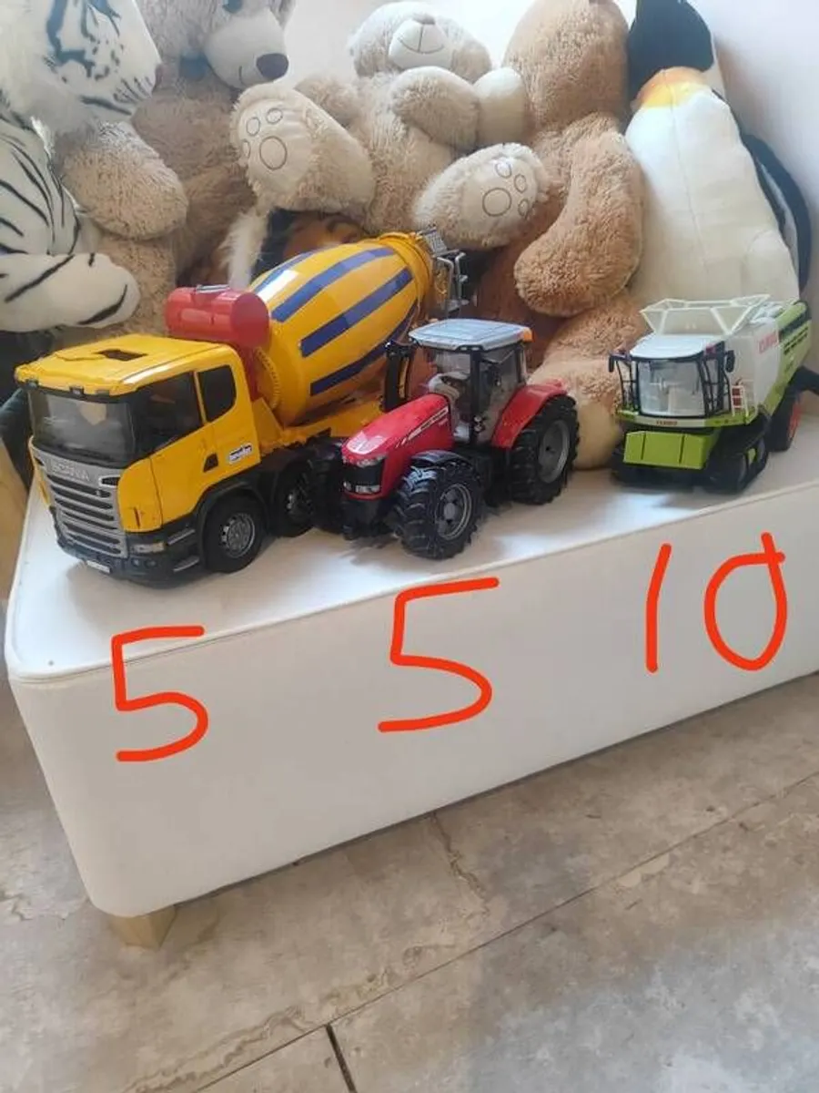 Bruder /Farm Toys - Image 3