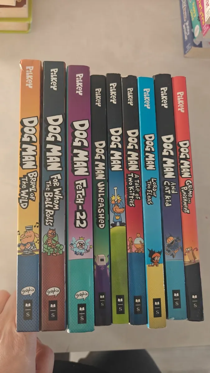 Dog Man 9 Book Set - Image 3