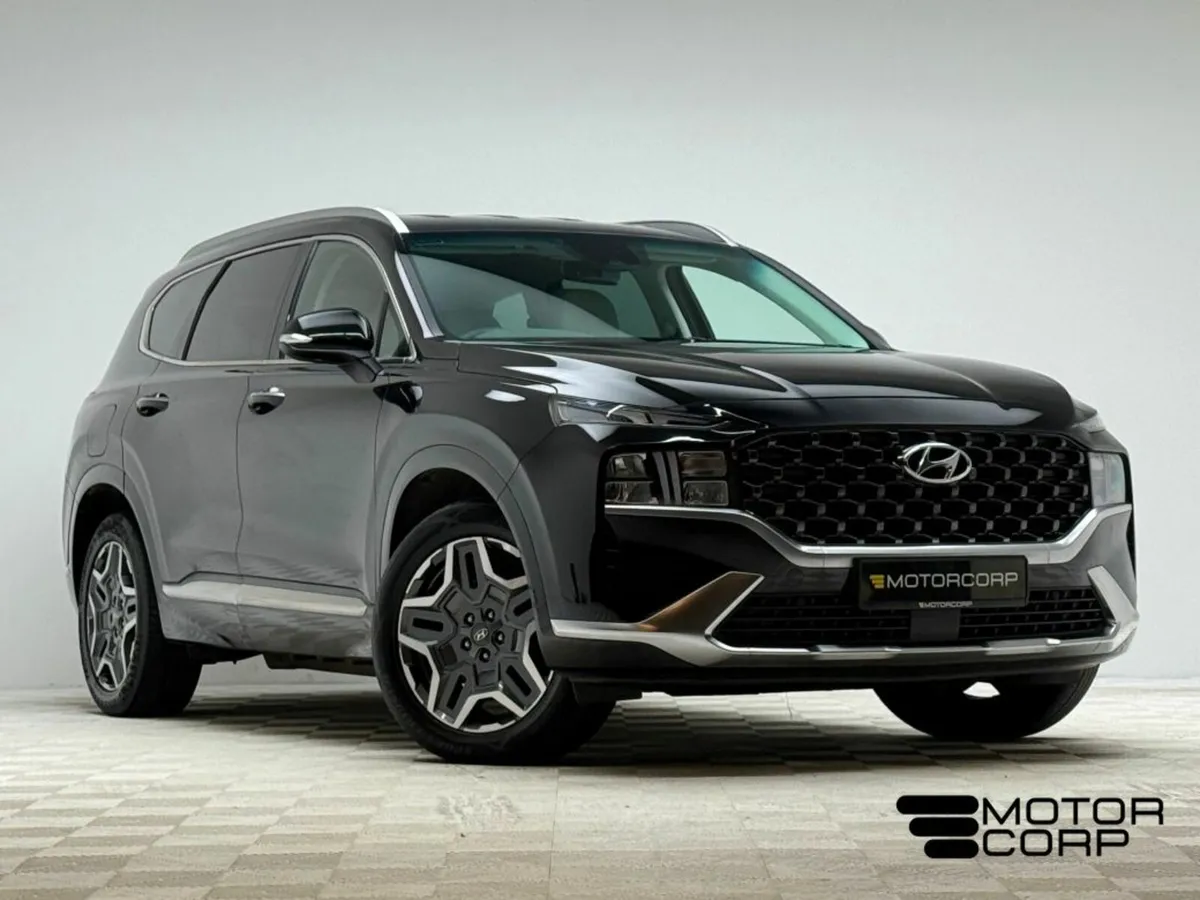 Hyundai Santa Fe 1.6 PHEV *7 SEATER* - Image 1