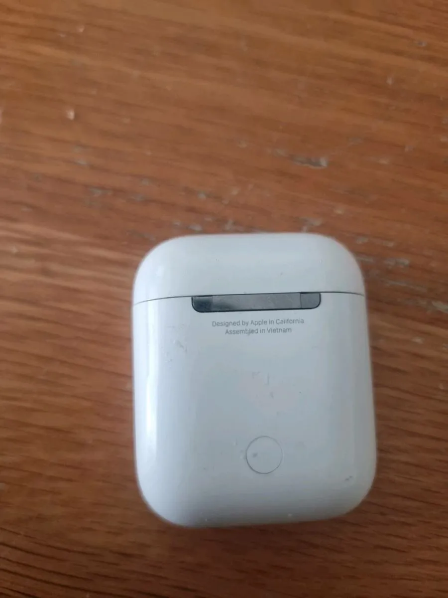 Apple air pods - Image 1