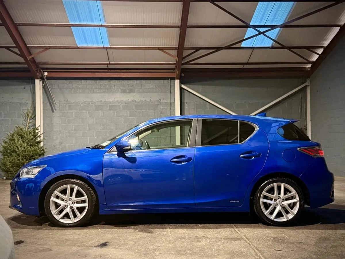 Lexus CT 200H Advance 5DR Auto // SAME DAY FINANCE - Image 3