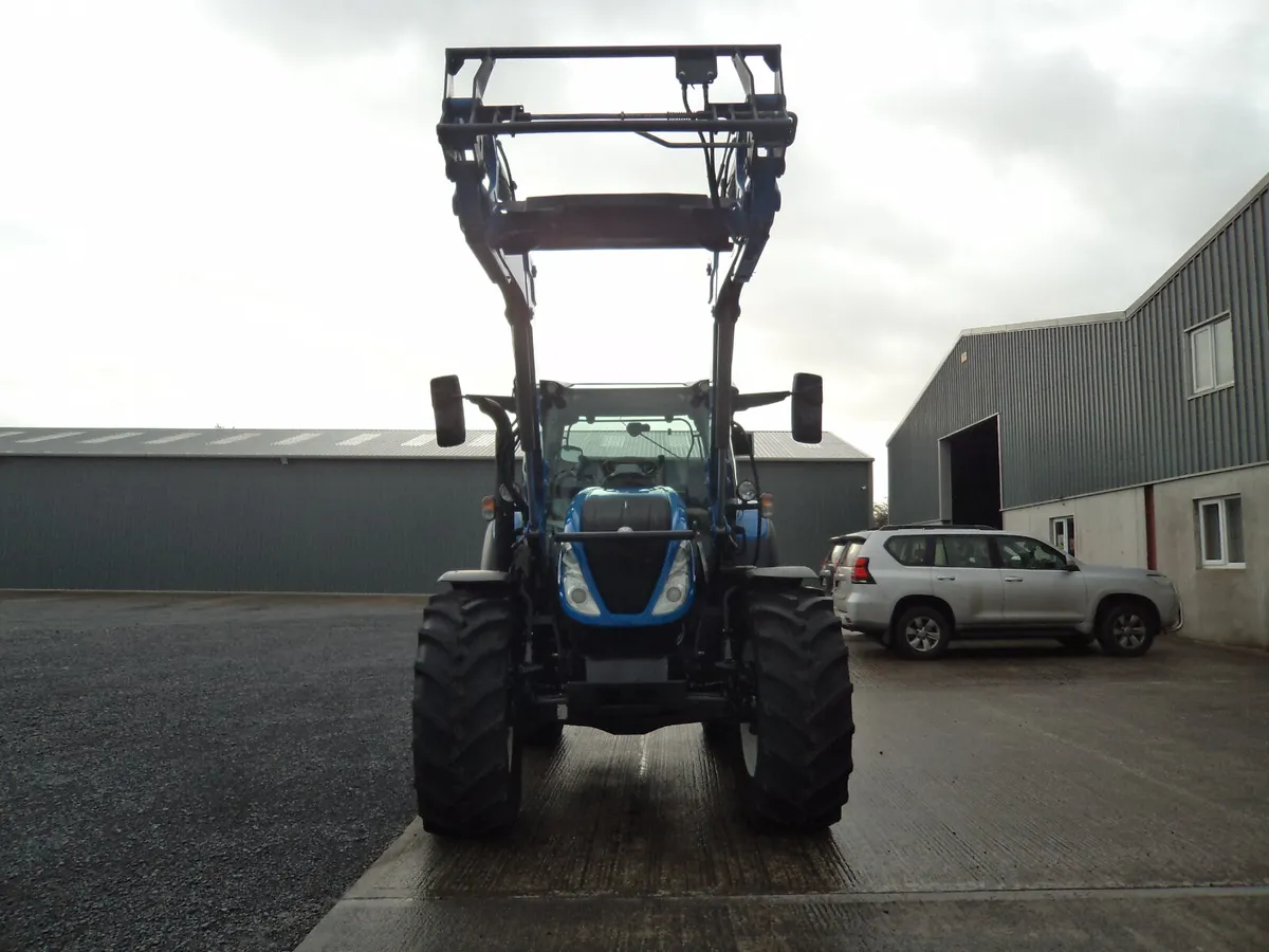 2023 New Holland T5.140 DCT - Image 4