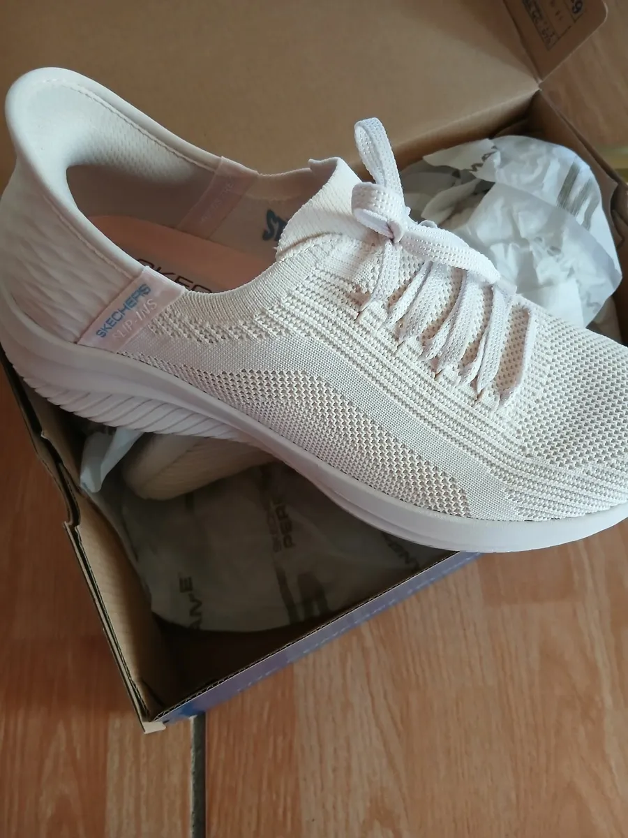 Brand New Ladies Skechers - Image 2
