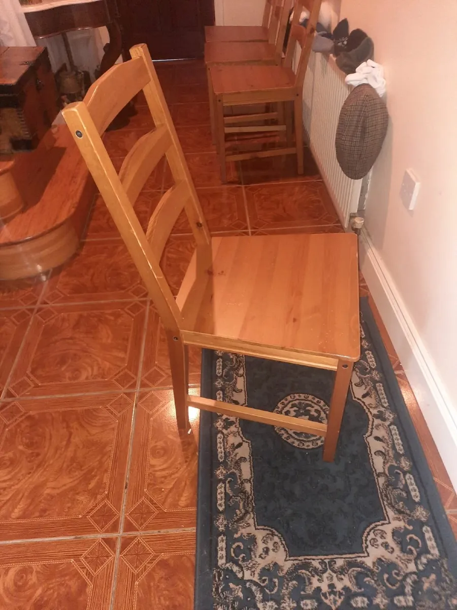 Kitchen chairs - Image 3