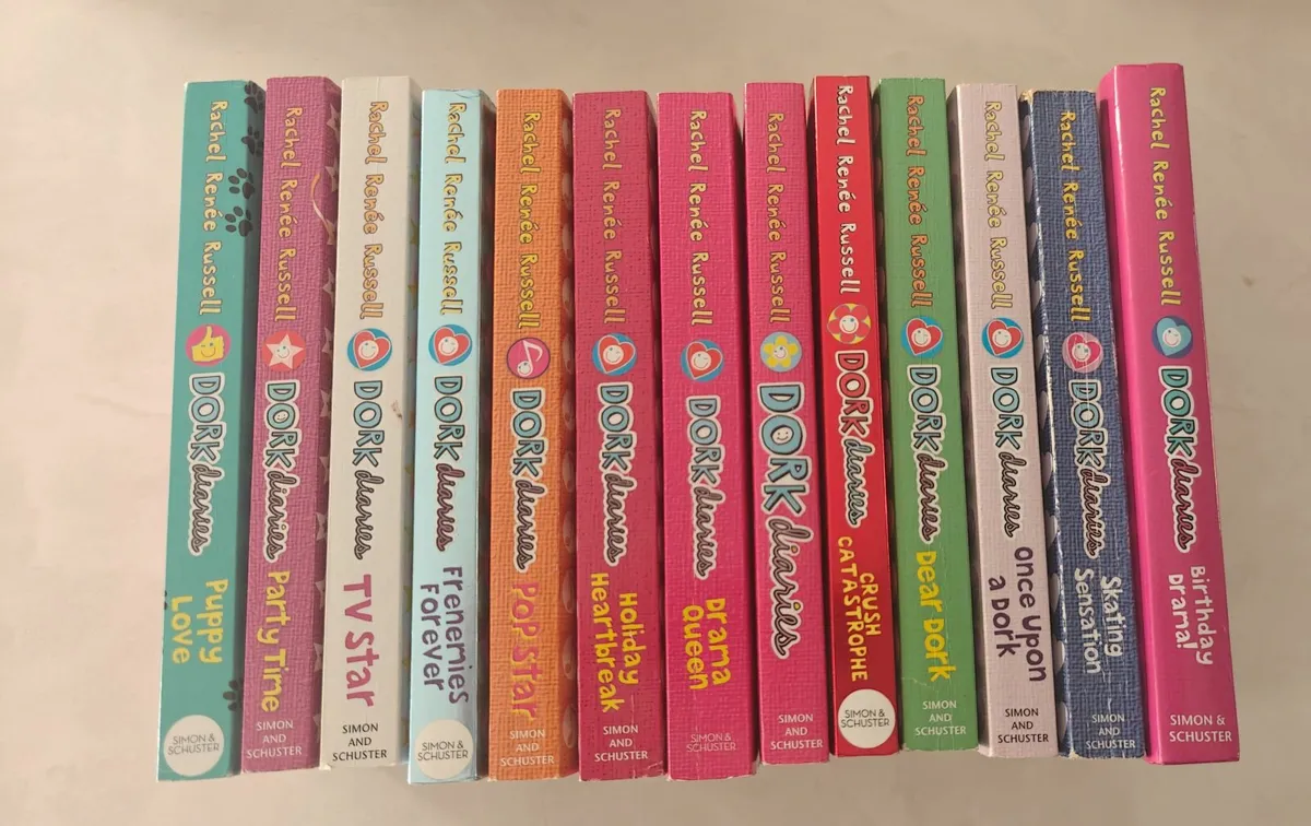 Set of Dork Diaries books - 13 Titles - Image 2
