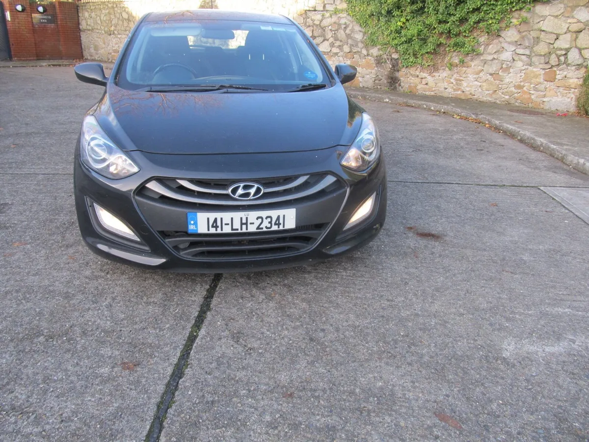Hyundai i30 2014 WITH FULL SERVICE HISTORY - Image 1