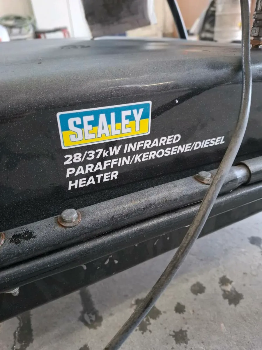 Sealey infrared diesel heater - Image 3