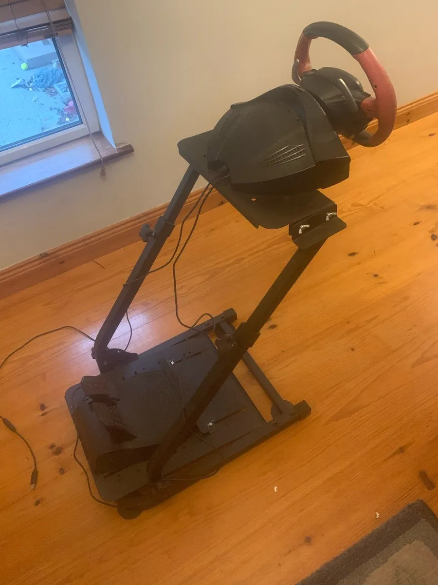 Ferrari steering wheel and racing sim mount - Image 3