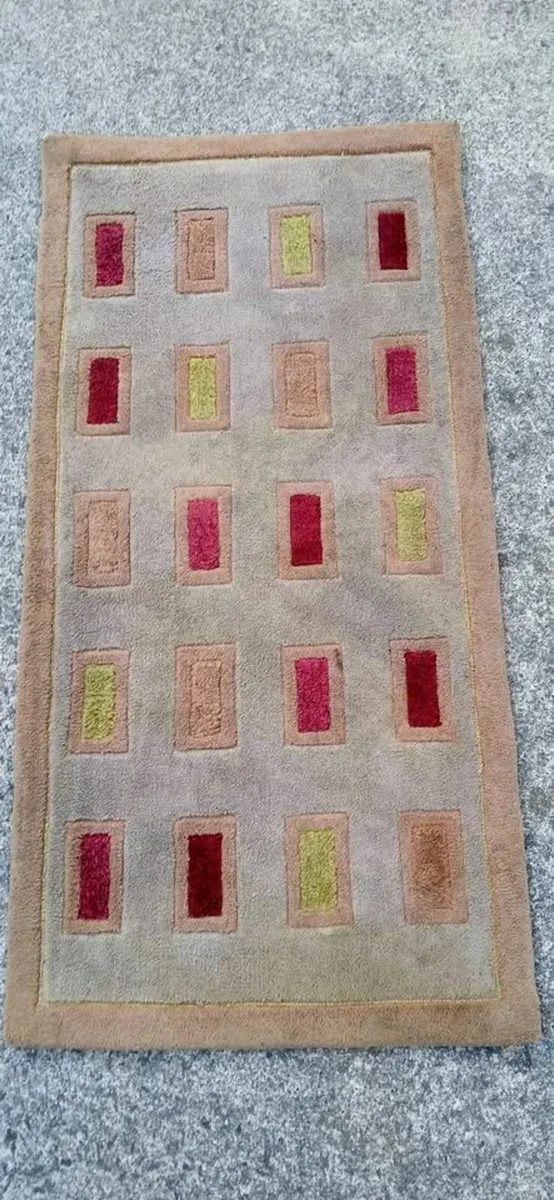 small rug - Image 1