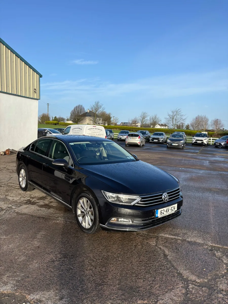 Volkswagen Passat 2016 - Image 2
