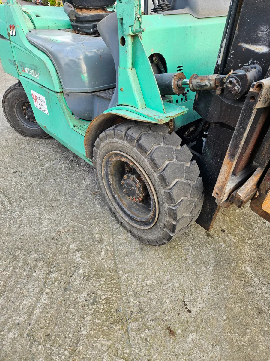 Cheap Forklift - Image 2