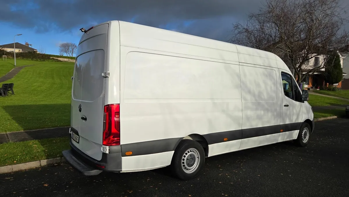 Mercedes-Benz Sprinter 2019 - Image 4