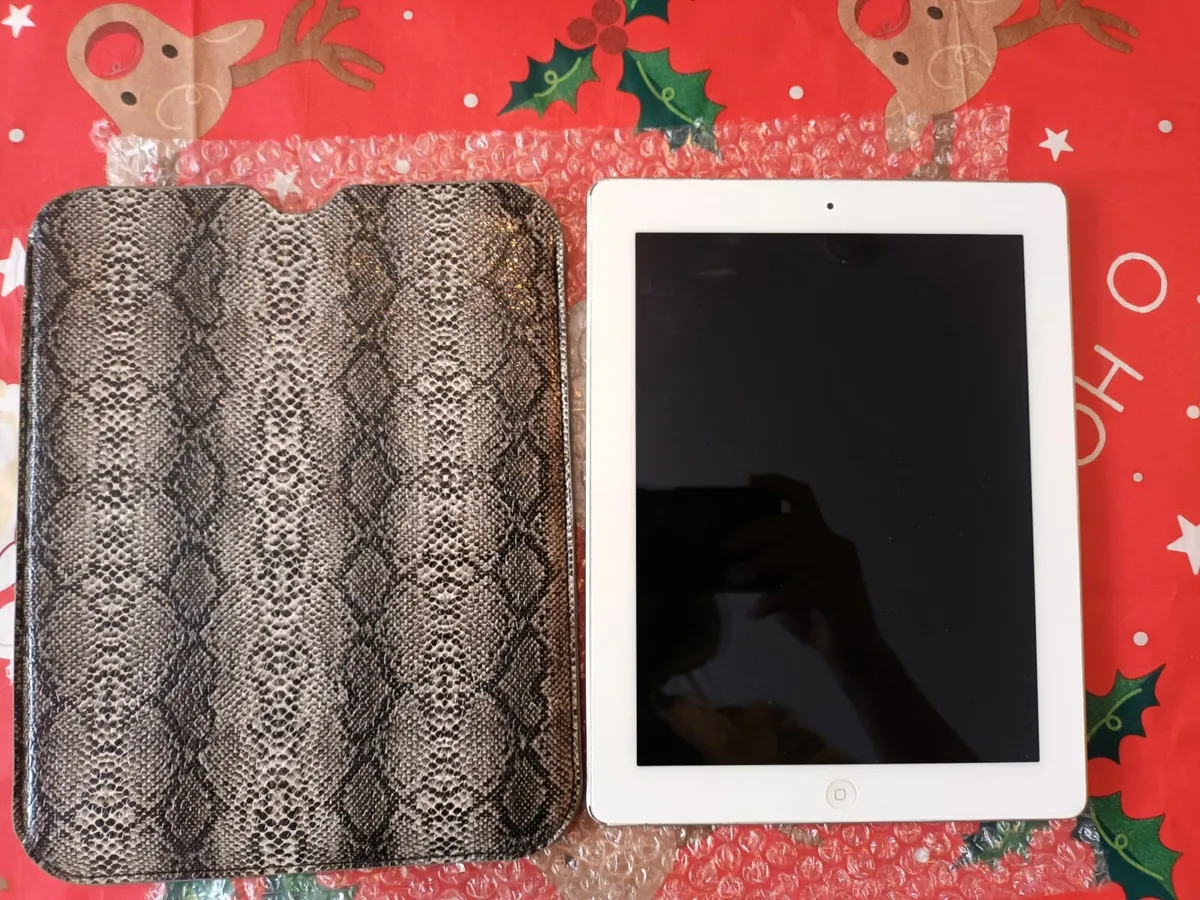 ipad 2nd gen - Image 1