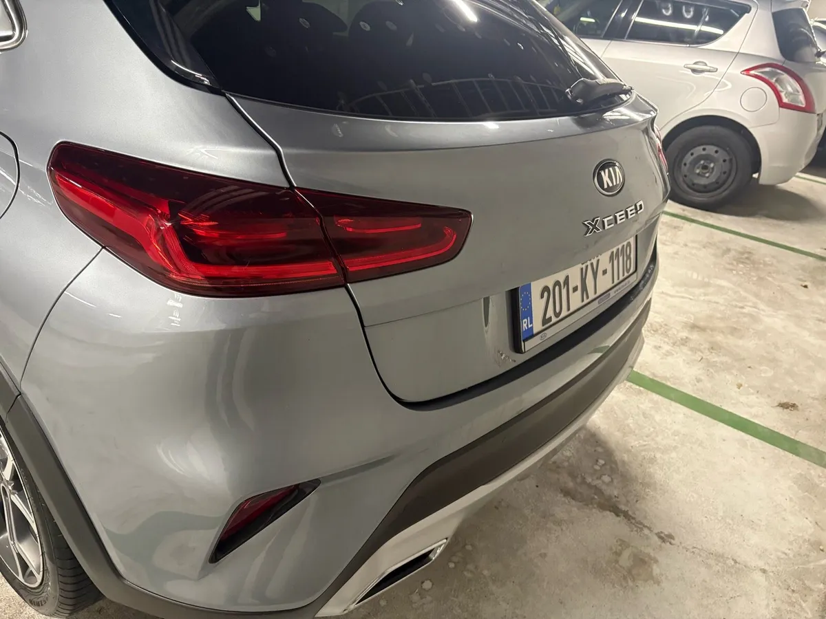 Kia x-Ceed high spec - Image 4