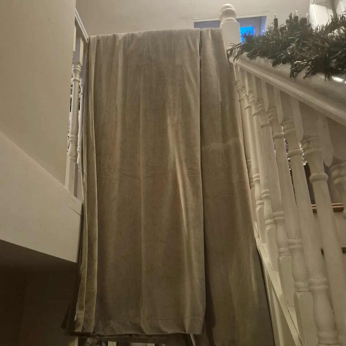 Curtains - Image 4