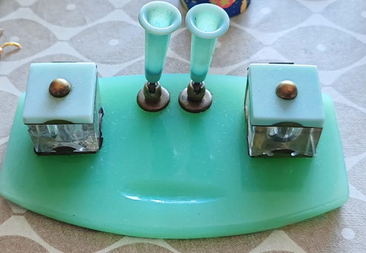 Vintage desk inkwell stand - Image 1