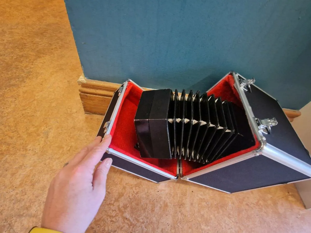 Beginner Concertina - Image 1