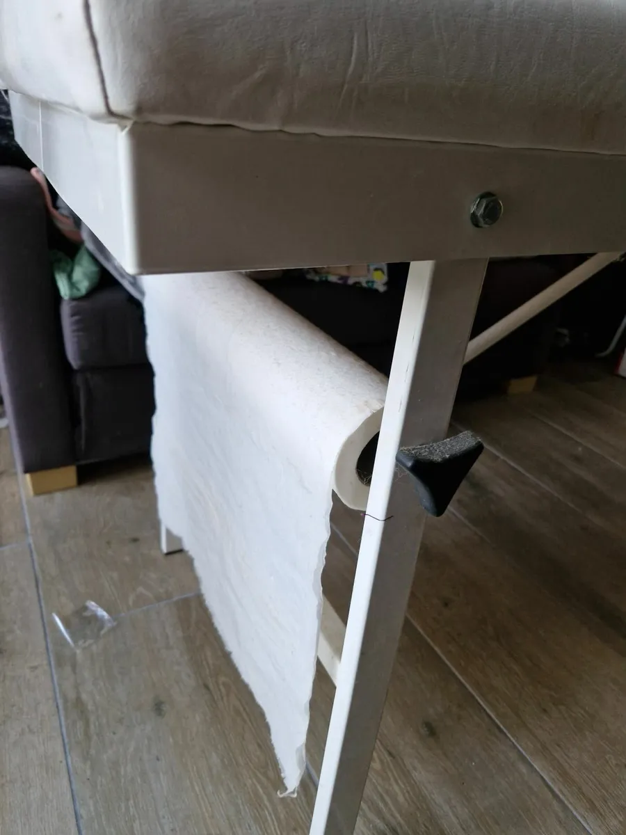 Massage Treatment Bed - Image 2