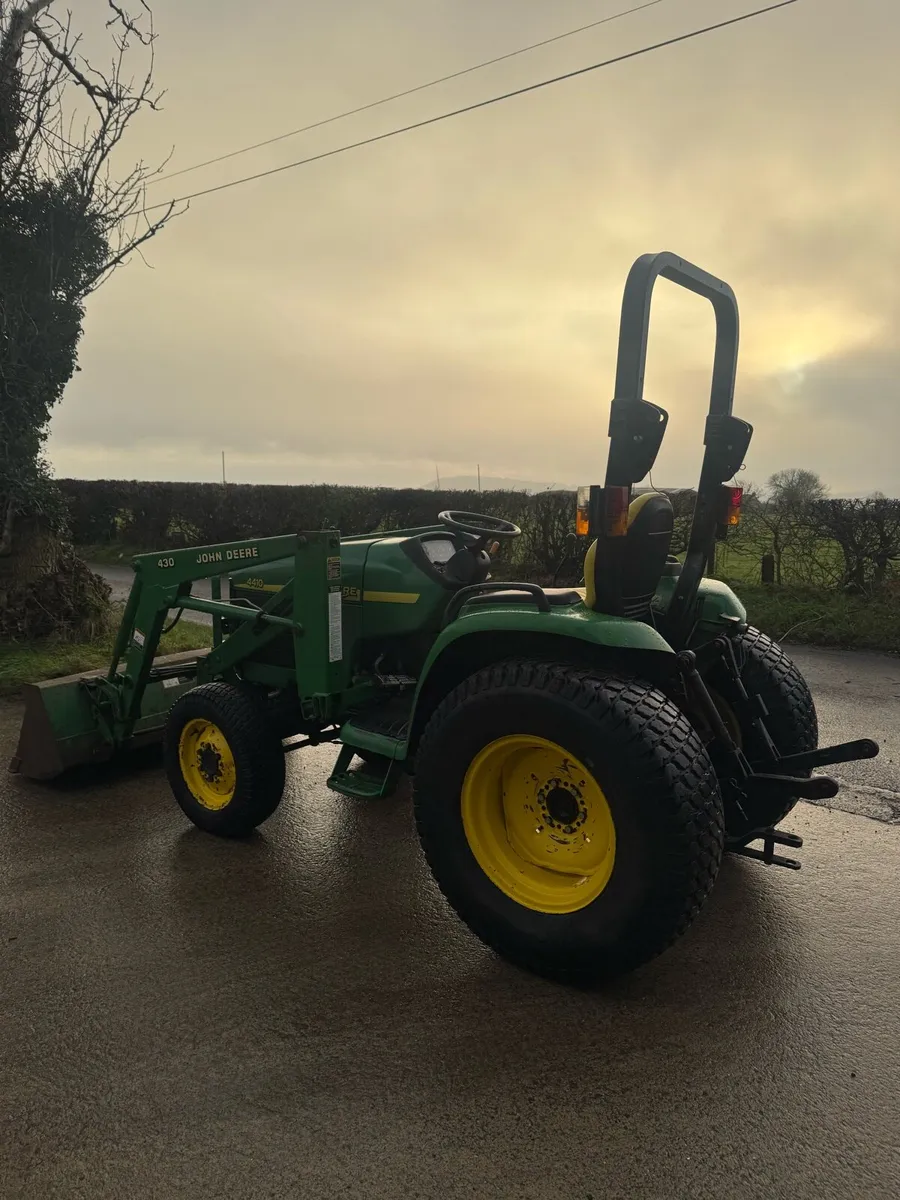 John Deere Compact Tractor - Image 2