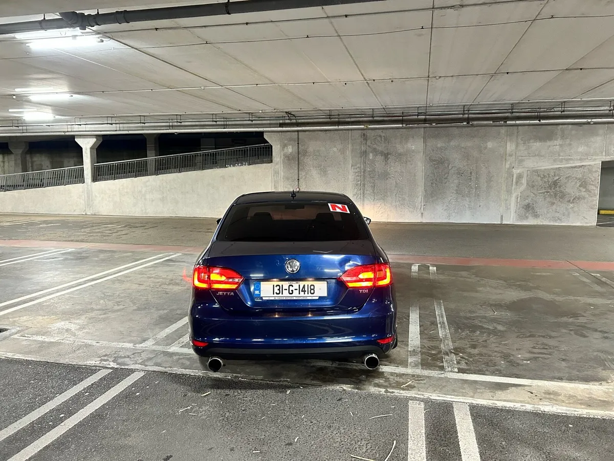 2013 VW Jetta 1.6 diesel highline model - Image 1
