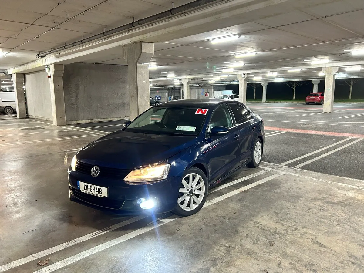2013 VW Jetta 1.6 diesel highline model - Image 2