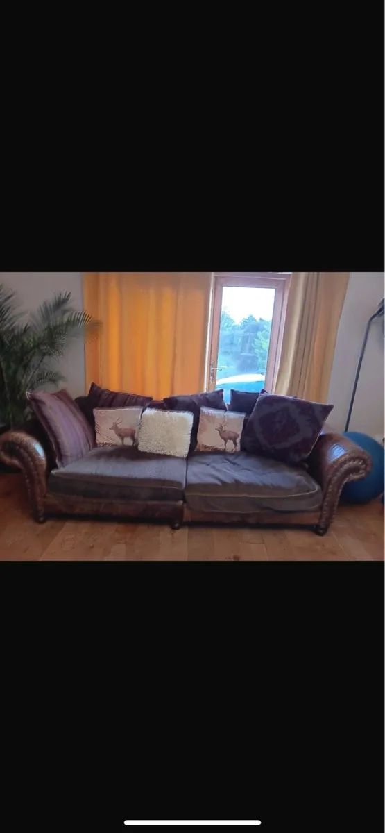 3 piece sofa - Image 1