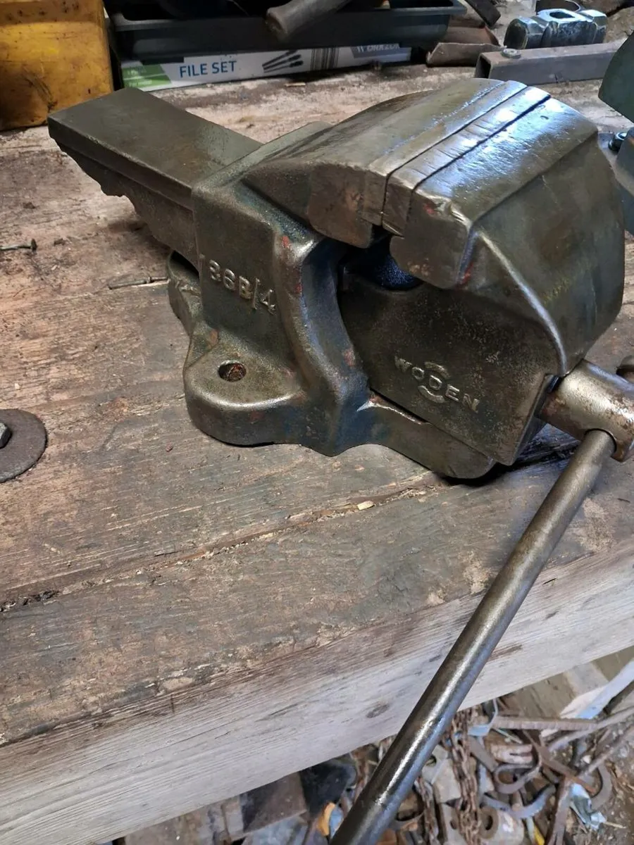 Woden 186B/4 Vice - Image 1