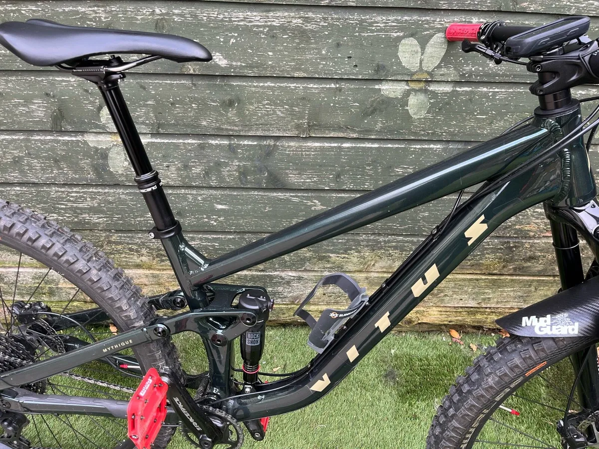 VITUS MYTHIQUE 29 VRX MOUNTAIN BIKE  - MEDIUM - Image 2