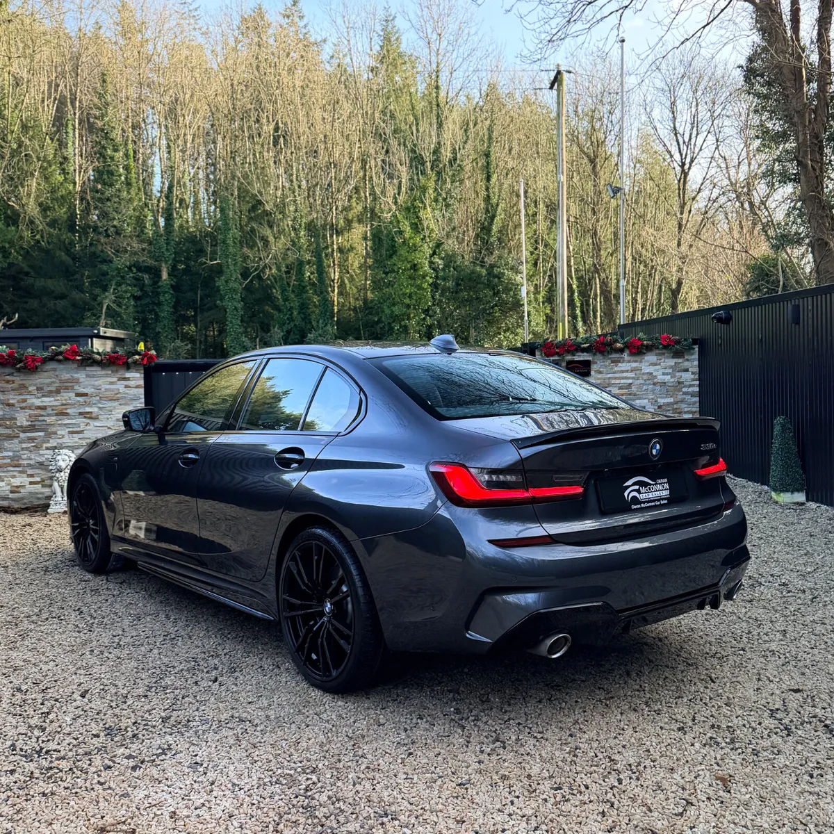 2020 (201)  BMW 330e M-SPORT 290BHP *BEST VALUE - Image 4