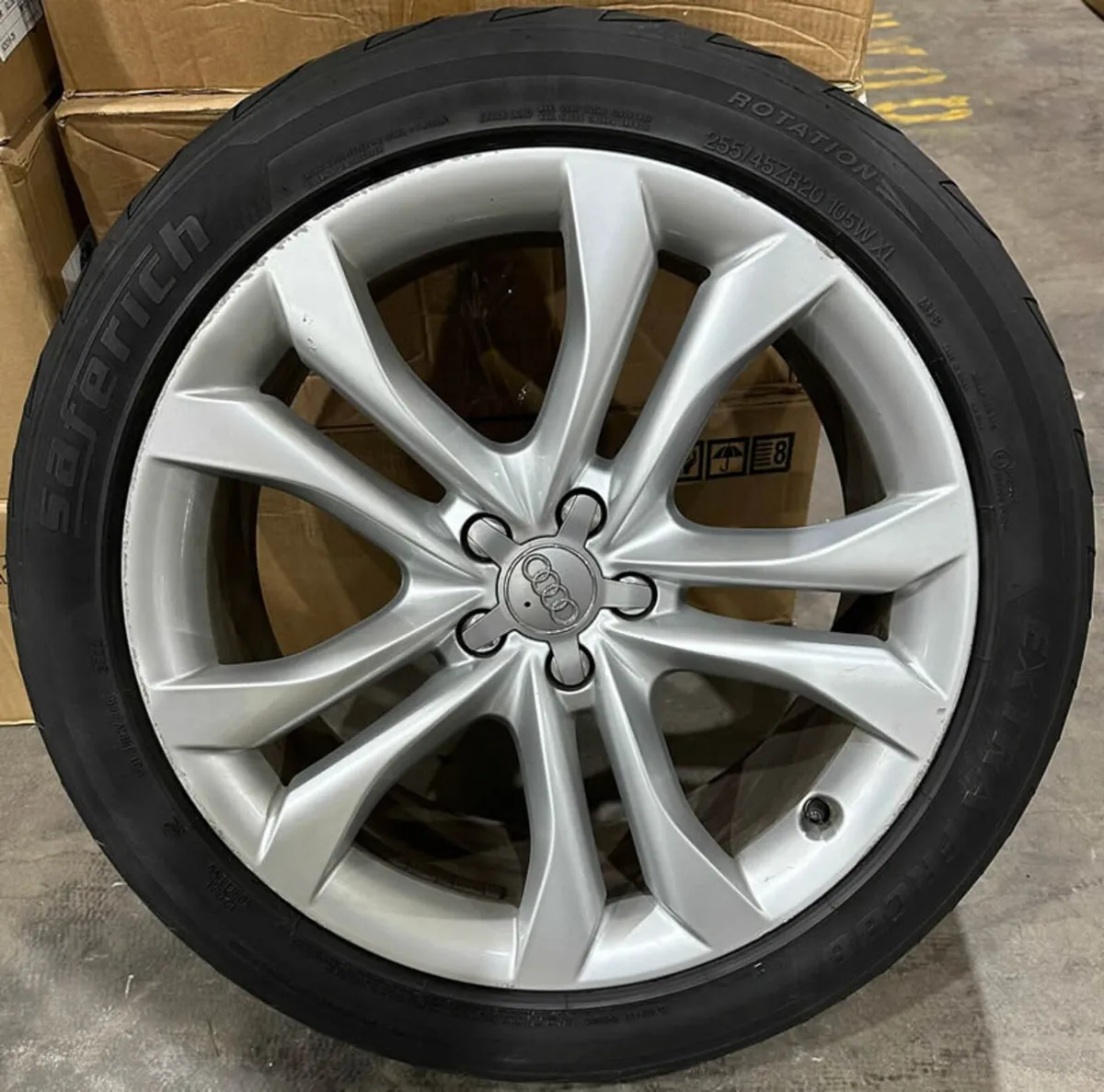 20" GENUINE OEM AUDI Q5 ALLOY WHEELS & TYRES - Image 2