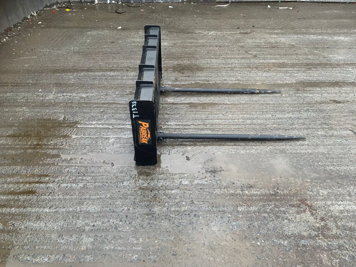 PABREAK GCC56 Frame & Bale Spikes  Suit Skidsteer - Image 4