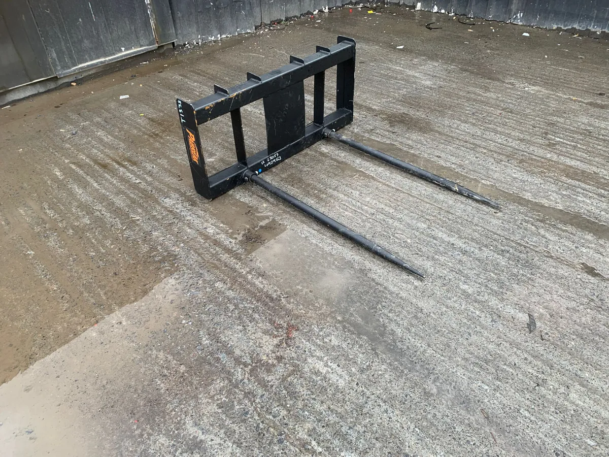 PABREAK GCC56 Frame & Bale Spikes  Suit Skidsteer - Image 3