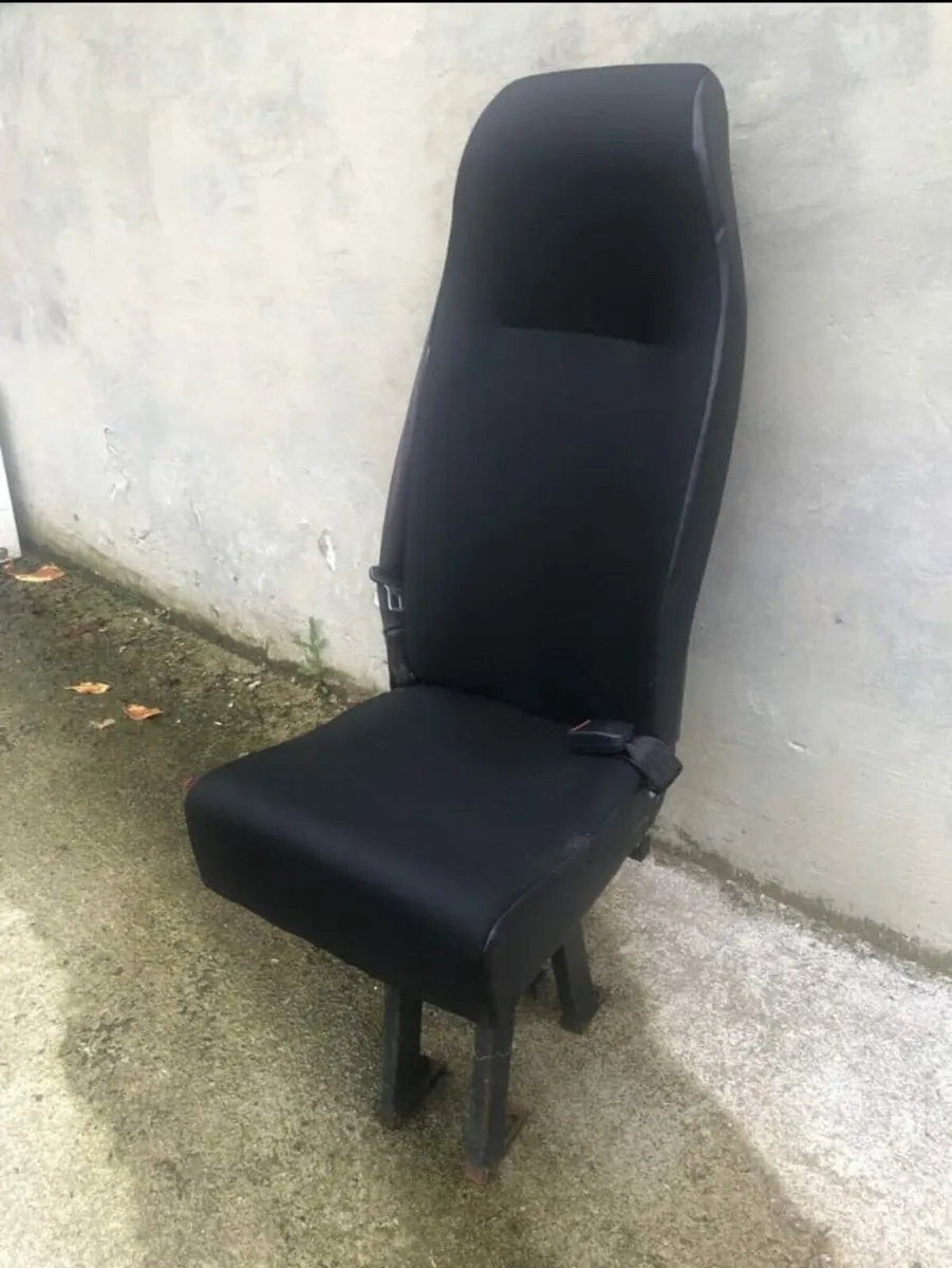 ✅CAMPER SEAT AVAILABLE AVAILABLE✅ - Image 1