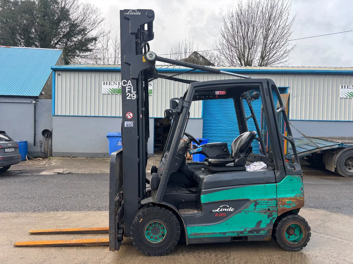 Linde E25 Forklift - Image 2