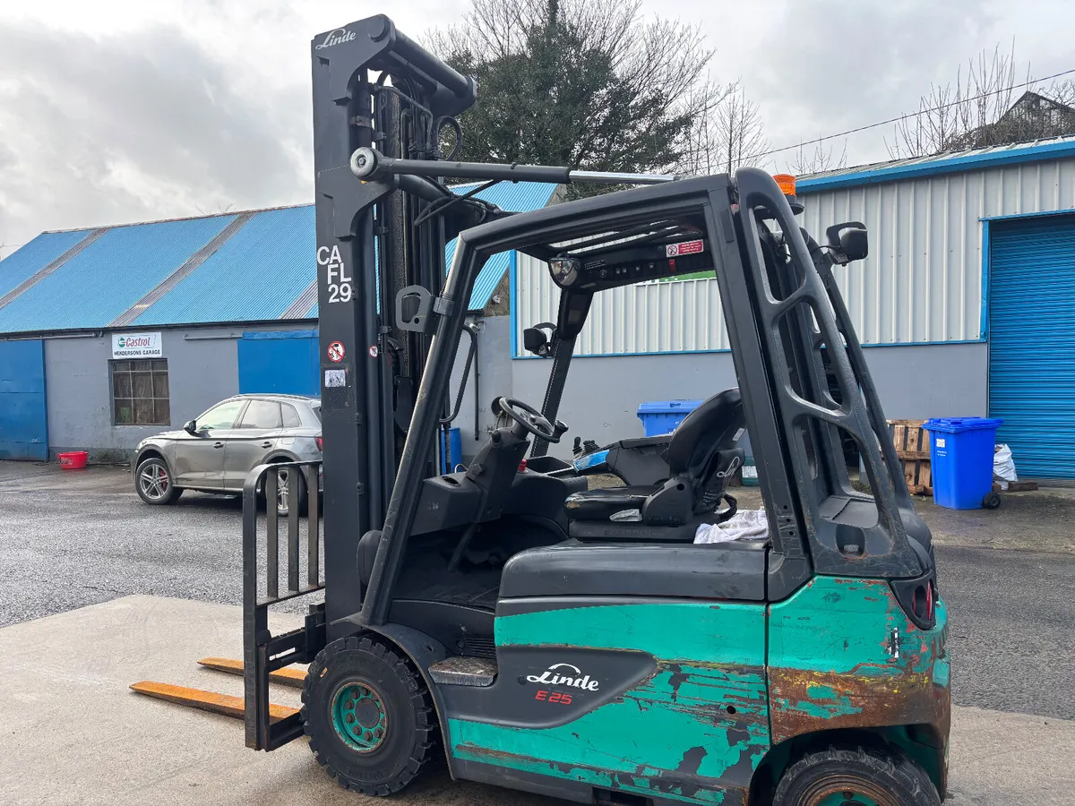 Linde E25 Forklift - Image 3