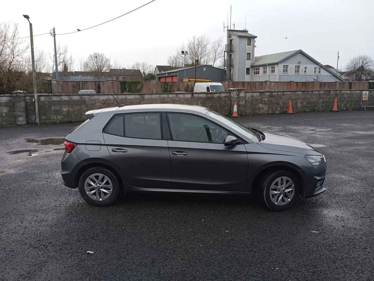 231 Skoda fabia - Image 2