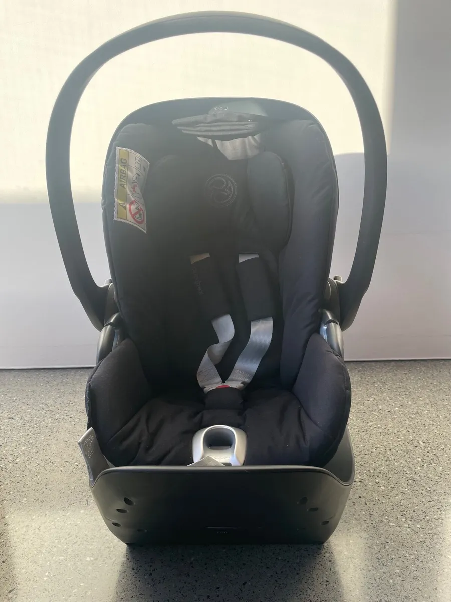 Cybex Cloud Z I-size infant car seat with 360 degr - Image 2