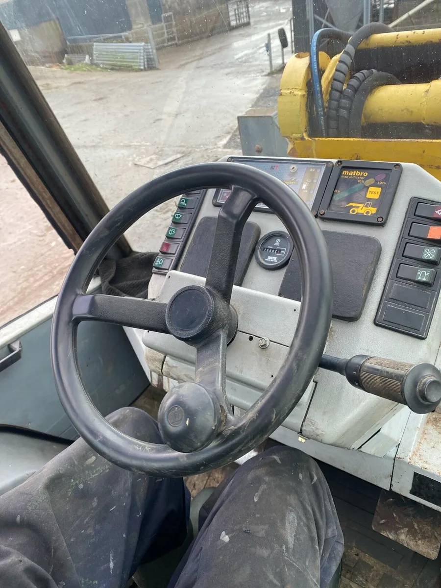 Matbro 250.   Loader - Image 3