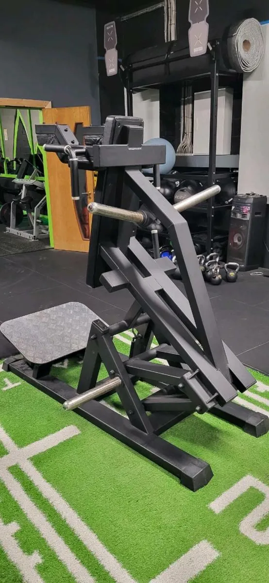 Apollo Fitness V Squat - Image 2