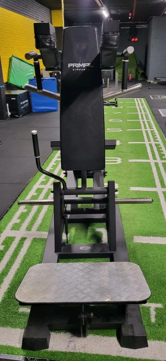 Apollo Fitness V Squat - Image 3