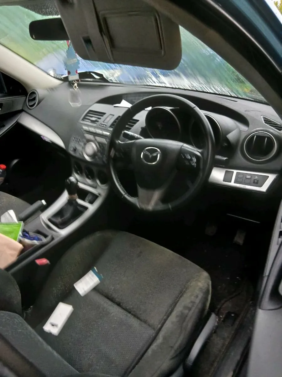 Mazda 3 - Image 4