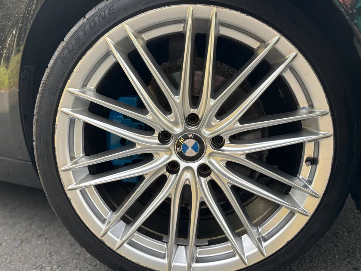 2017 BMW 5-Series 520D estate automatic - Image 2