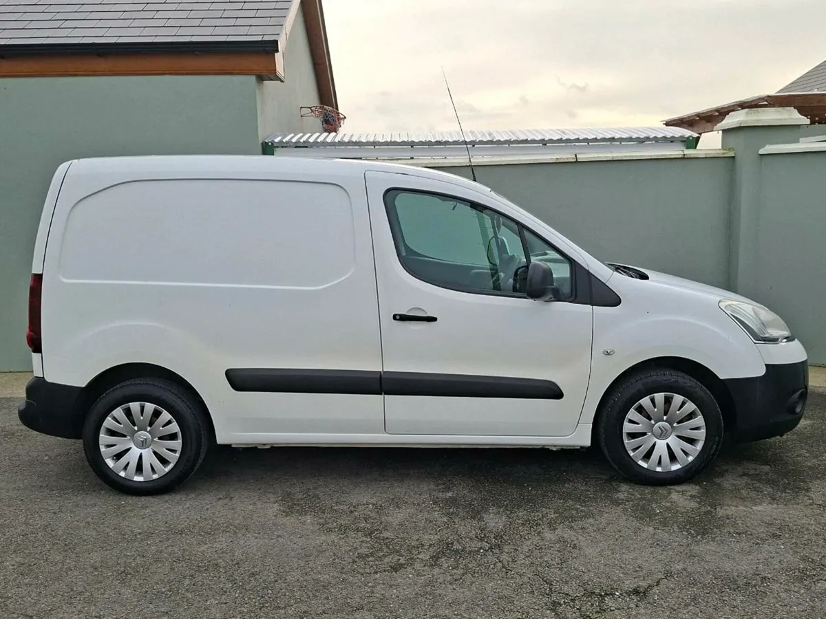 2014 Citroen Berlingo Van 3 Seater - Image 2
