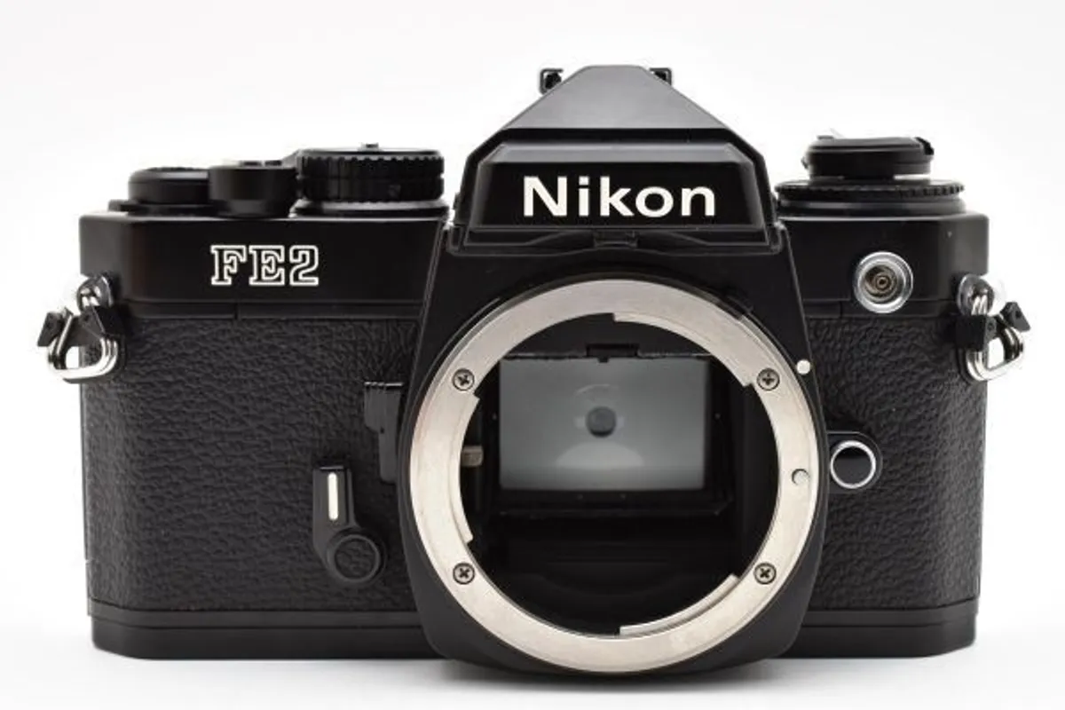 Nikon FE2 Black SLR 35mm Film camera Honeycomb - Image 2