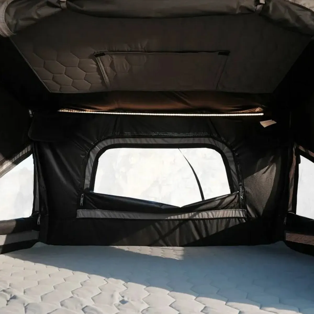 WildLand Rock Cruiser 140pro hardshell roof tent - Image 4