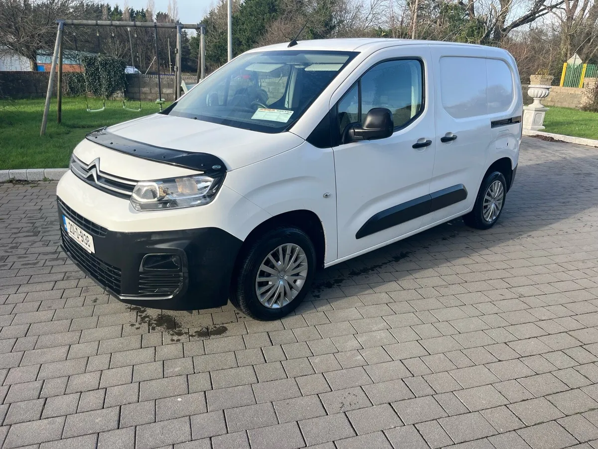 2020 Citreon Berlingo *low kms new doe* - Image 1