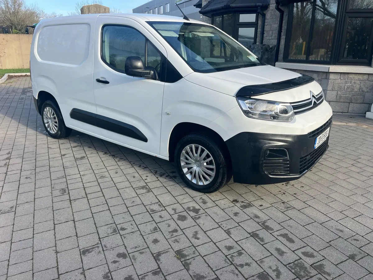 2020 Citreon Berlingo *low kms new doe* - Image 2
